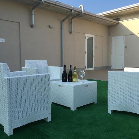 Terrazza Rooms Castrezatto Exterior foto