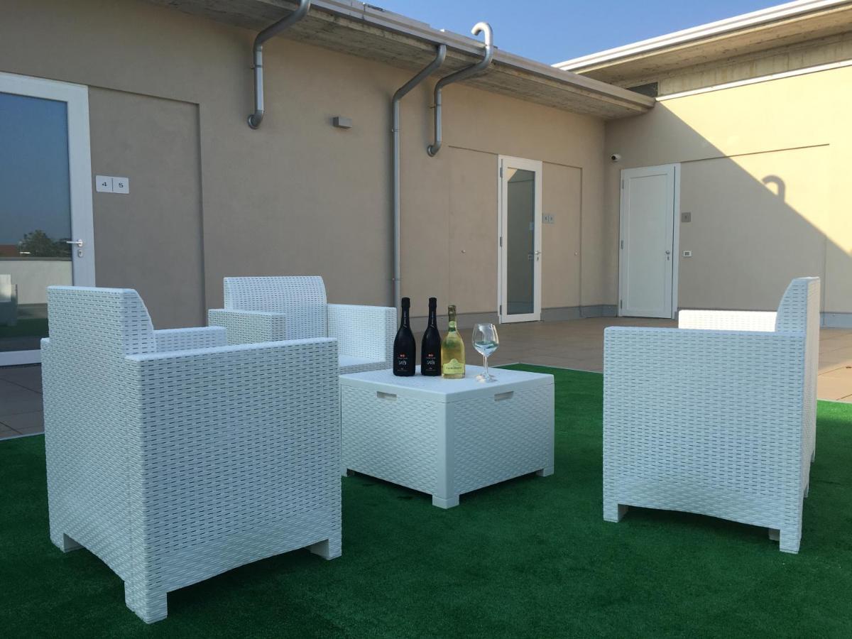 Terrazza Rooms Castrezatto Exterior foto