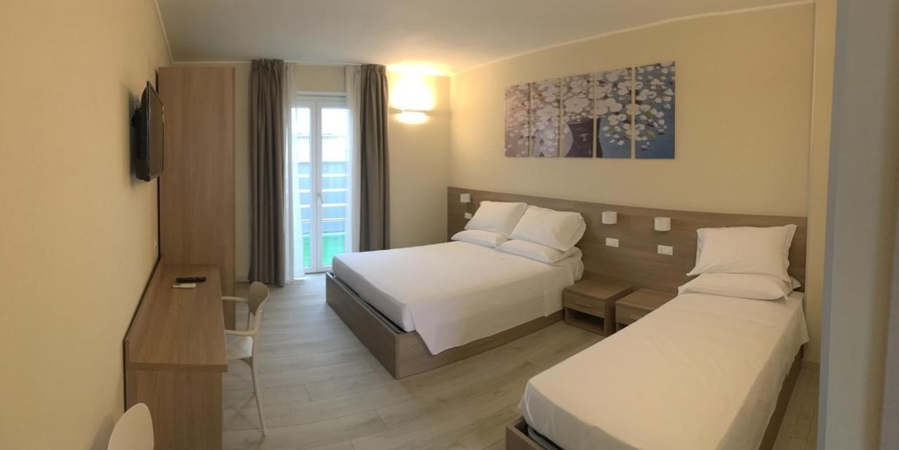 Terrazza Rooms Castrezatto Exterior foto